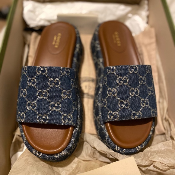 Denim Gucci platform slides 👡 - Picture 5 of 5